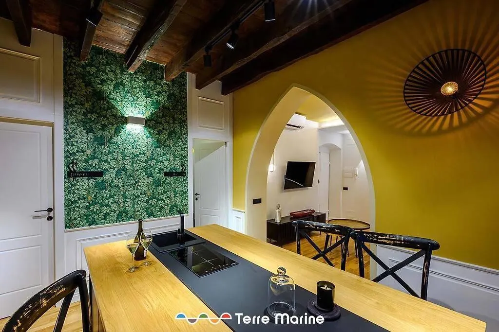 Under Bridge, Terremarine Apartment La Spezia 0*,  Italy
